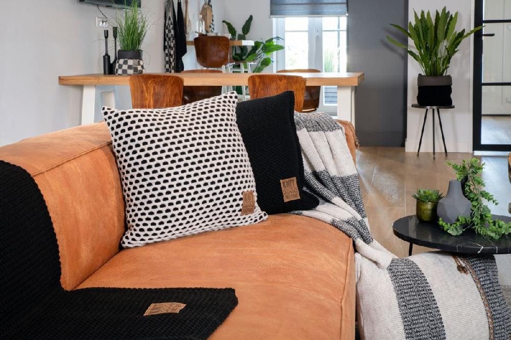 Knit Factory Mila Kussen Zwart/Beige - 50x50