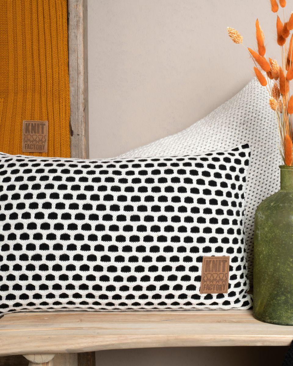 Knit Factory Mila Kussen Zwart/Beige - 60x40