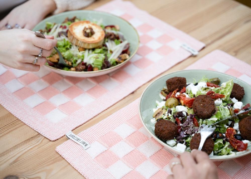 Knit Factory Placemat Block Ecru/Apricot