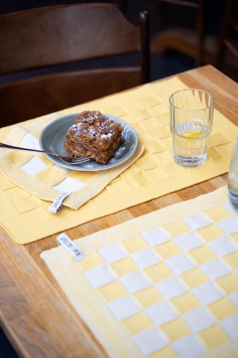Knit Factory Placemat Block Ecru/Gold