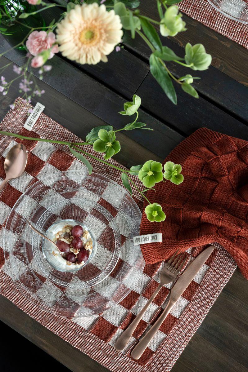 Knit Factory Placemat Block Ecru/Med Grey