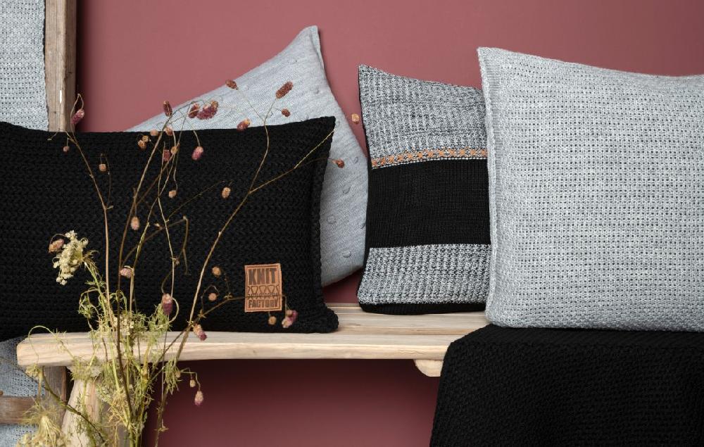 Knit Factory Roxx Kussen Zwart/Licht Grijs - 50x50