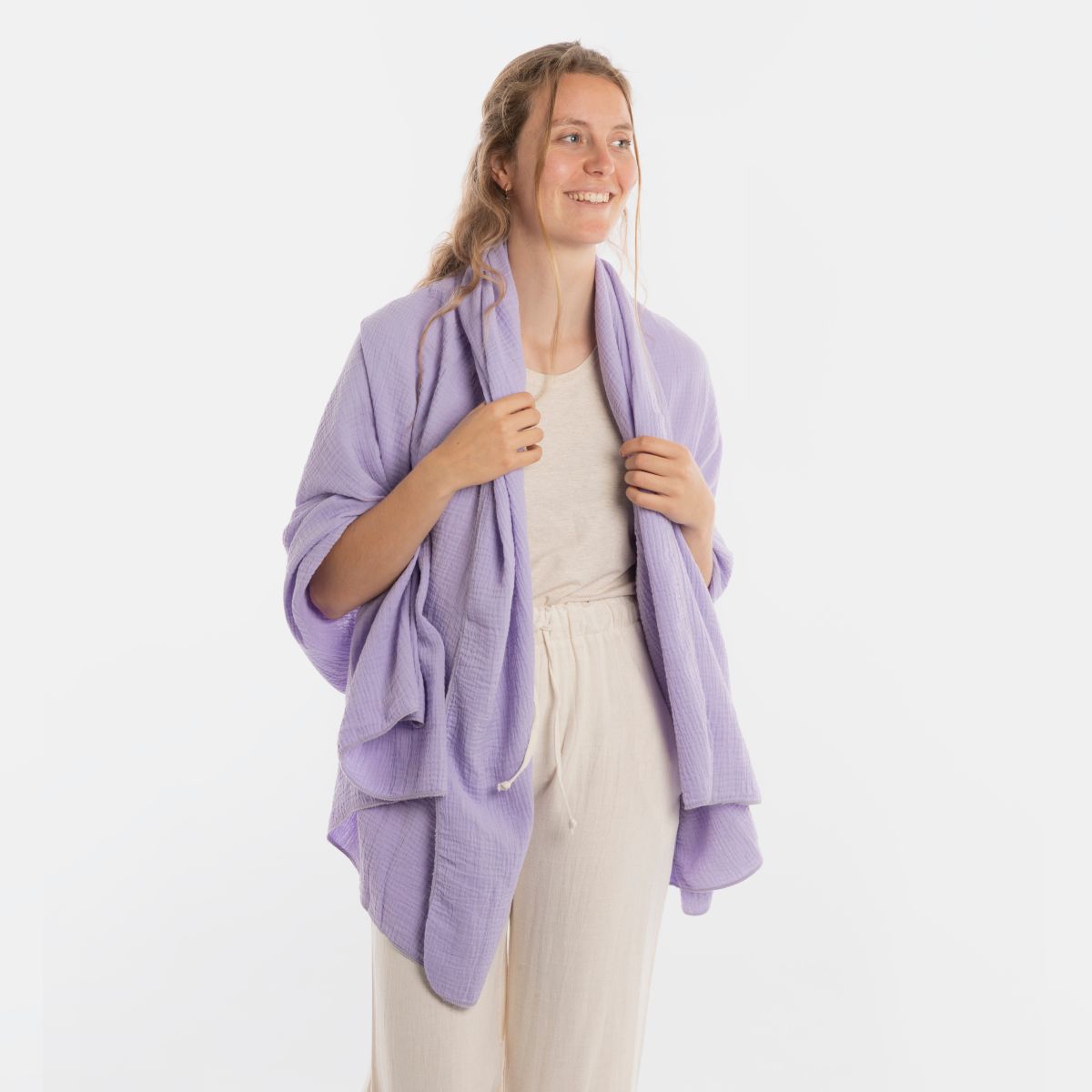 Knit Factory Liv Pareo - XL Sjaal - Stranddoek Bright Lila