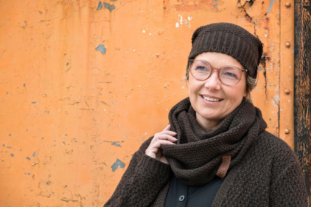 Knit Factory Luna Lang Gebreid Vest Donkerbruin - 36/38