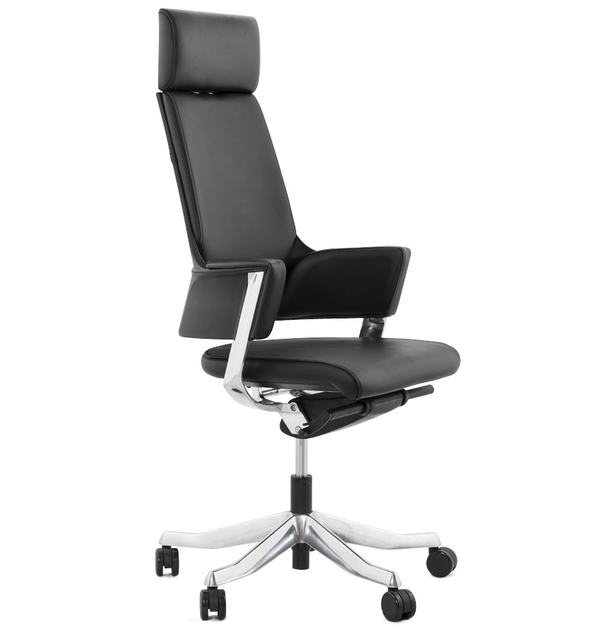 kokoon design Ergonomic office chair 'VIP' in black leather