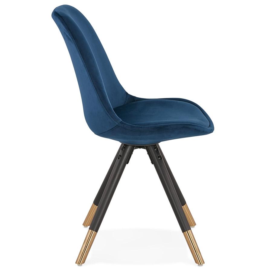 Kokoon Design HAMILTON' Design Chair In Blue Velvet And Black Wooden Legs