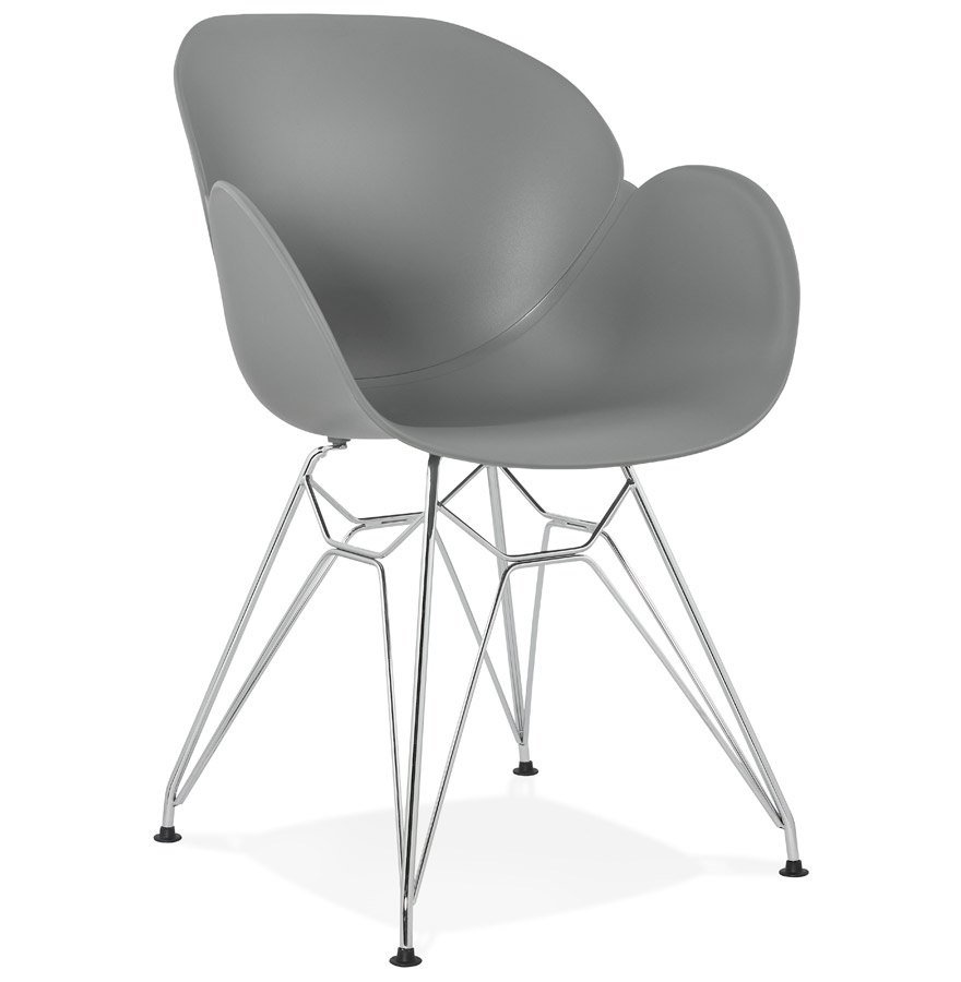 kokoon design Modern gray 'UNAMI' chair in plastic with chrome metal legs