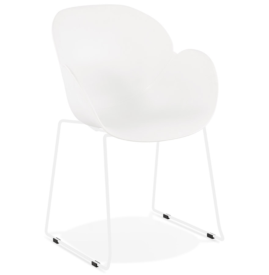 kokoon design White 'ZAKARY' chair with armrests with metal base - indoor/outdoor