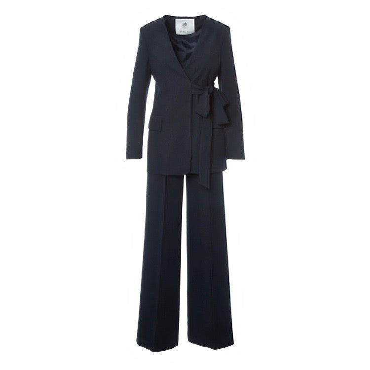 l & c Donkerblauw pak met wijde pantalons en wikkeljasje