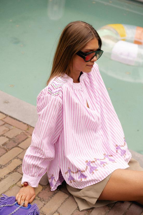 Les Jumelles Capucine Geborduurd Shirt Roze Strepen