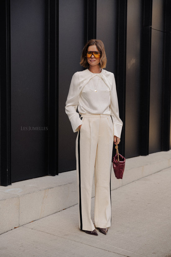 les jumelles Evie blouse met geplooide halslijn vanille