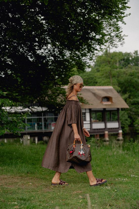 Les Jumelles Judith Off Shoulder Jurk Chocoladebruin