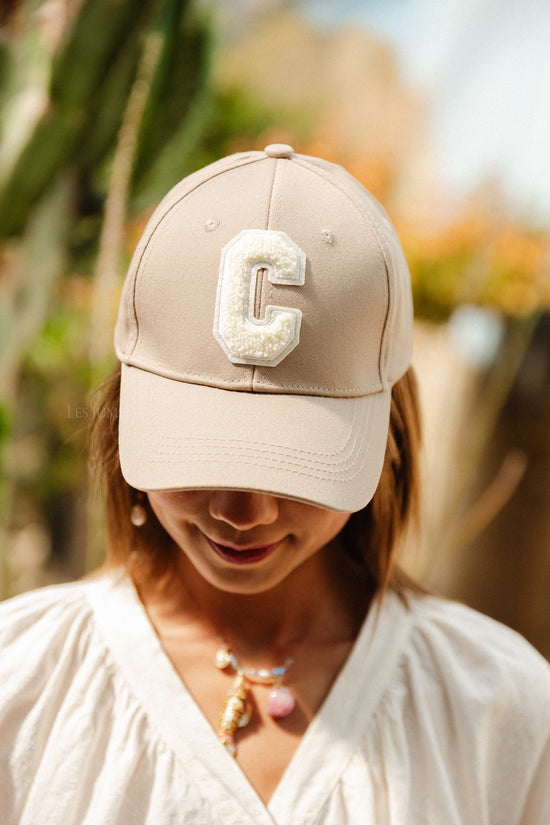 les jumelles 'C' Cap denim taupe