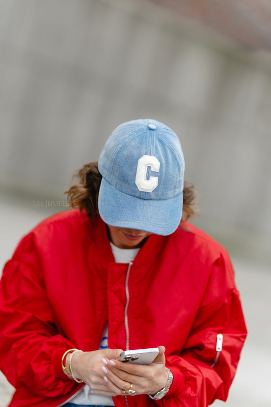 les jumelles 'C'-cap jeansblauw