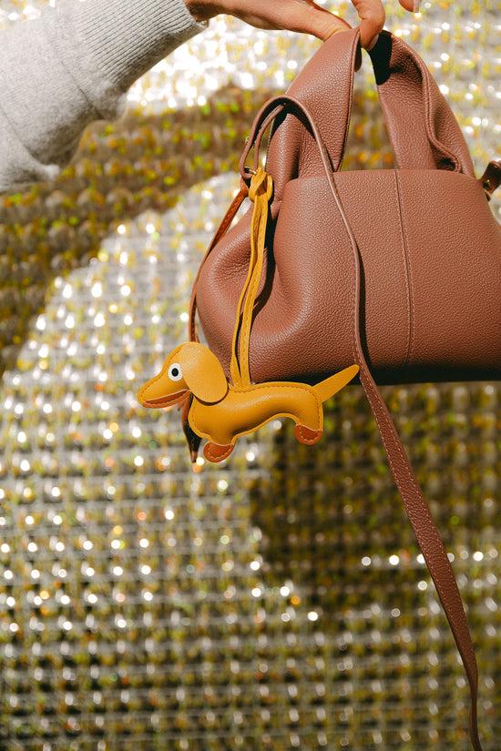 Les Jumelles Dachshund Keychain Ochre