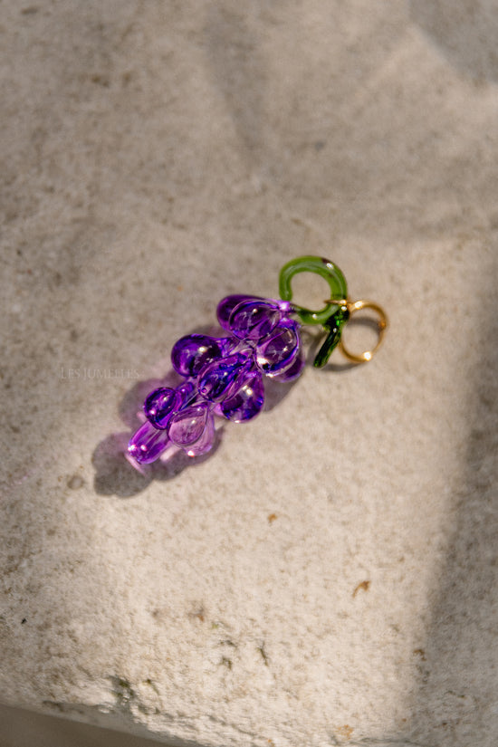 les jumelles Hanger met druiven Li La Love