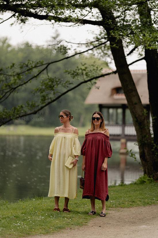 Les Jumelles Judith Off Shoulder Jurk Lichtgeel