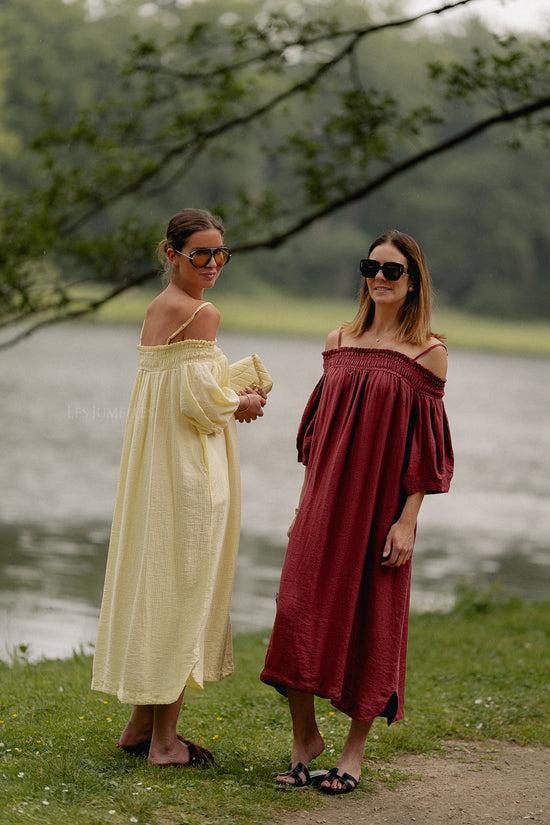 Les Jumelles Judith Off Shoulder Jurk Lichtgeel