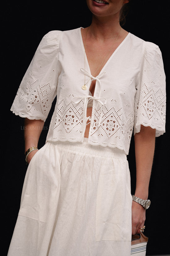 Les Jumelles Linda Short Embroidered Blouse White