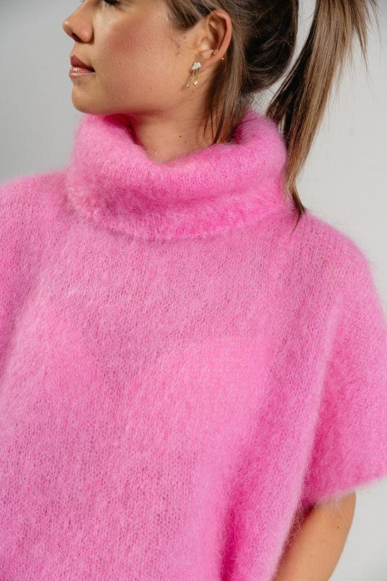 les jumelles Manon roll neck jumper candy pink
