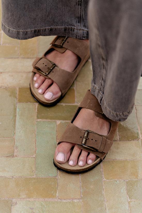 les jumelles Novasw sandal dark sand