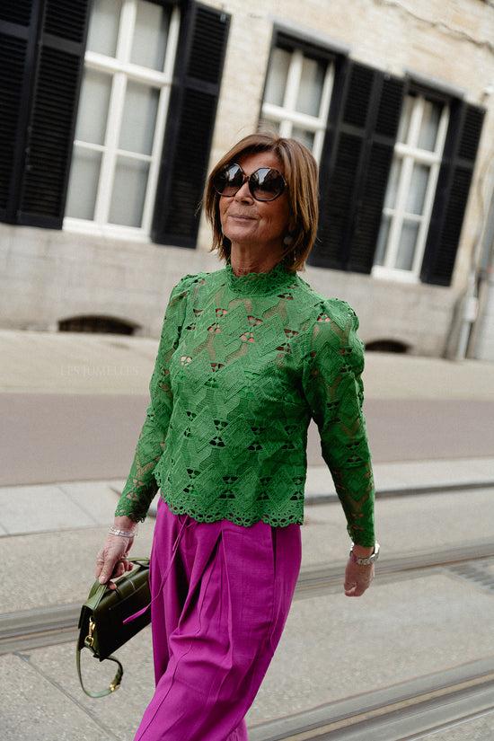 les jumelles ROUChase LS O-neck top artichoke green