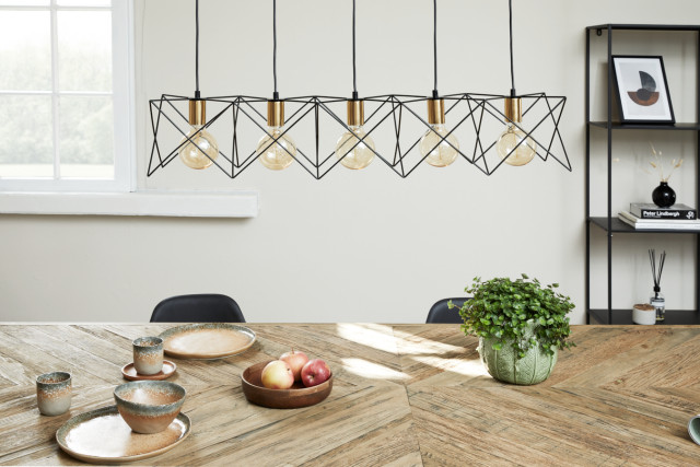 lifa living Hanglamp Kopervik - Lifa Living Onze metalen hanglamp met 5 lichtpunten voegt een unieke touch toe aan elk huis Deze zwarte metalen hanglamp is een echte eyecatcher en perfect voor een gezellige sfeer in huis. De lam