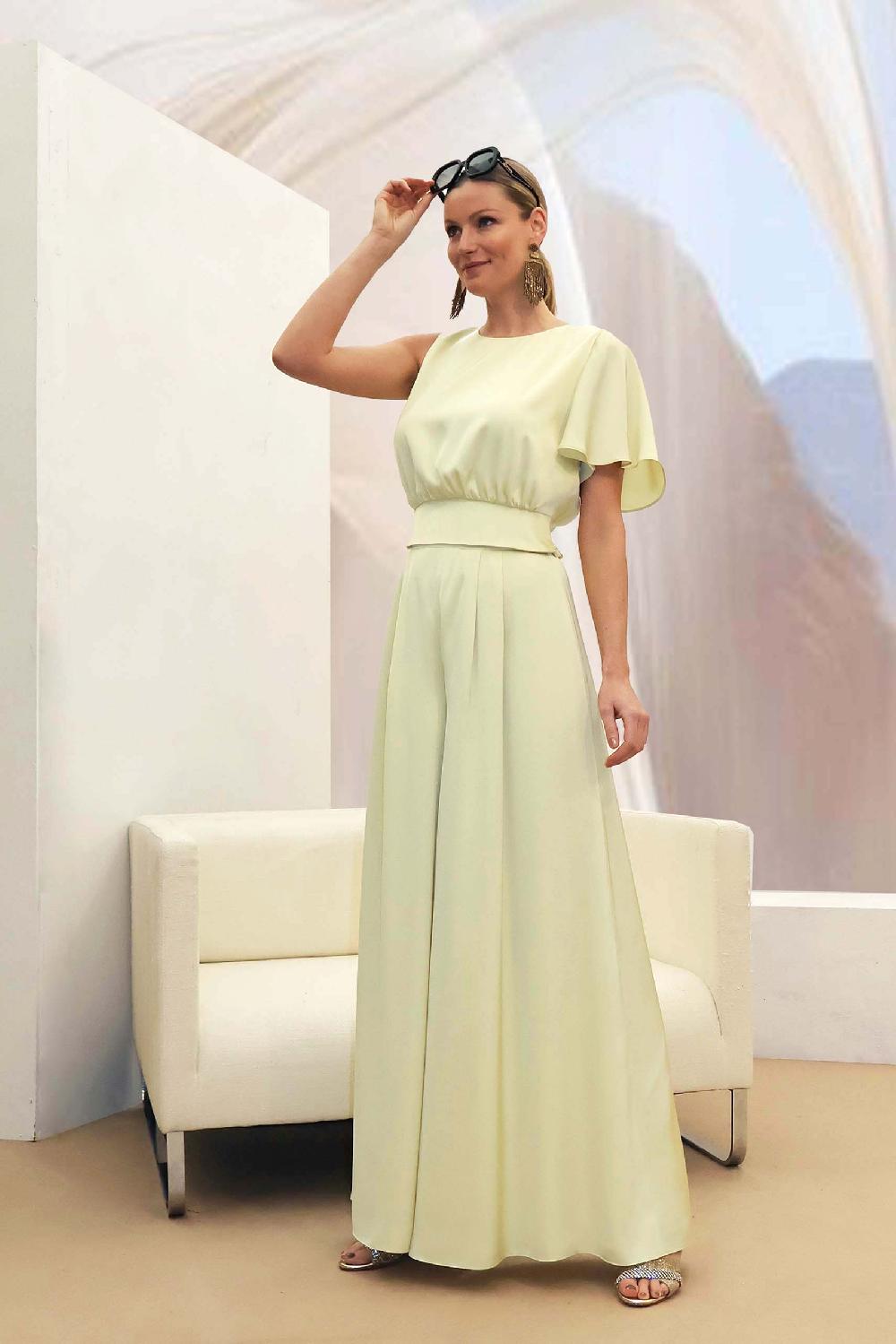 linea raffaelli Soft yellow pantsuit