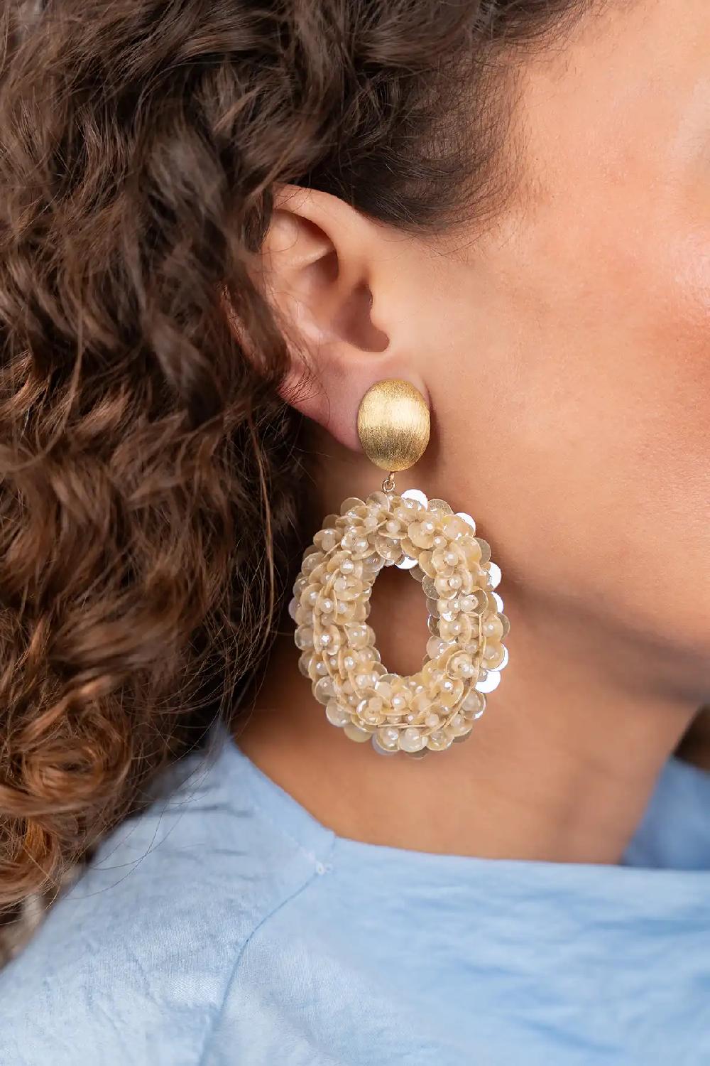 Lott. Gioielli Beige Oorbellen Jace Open Oval W/ Beads L Clip