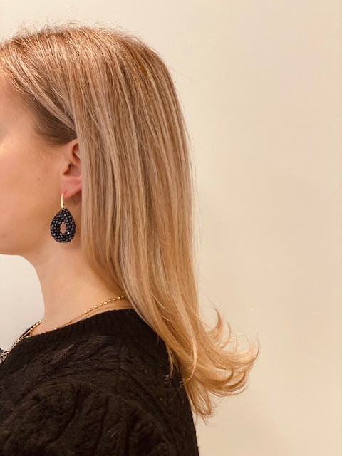 Lott. Gioielli Blauwe Oorbellen Berry Metallic Glassberry Druppel XS