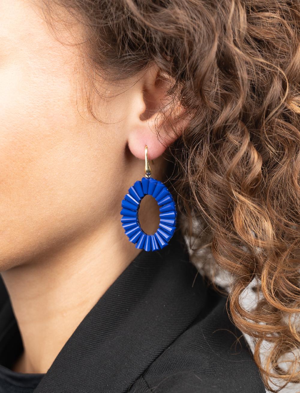 Lott. Gioielli Blauwe Oorbellen Open Ovaal Tube Danee