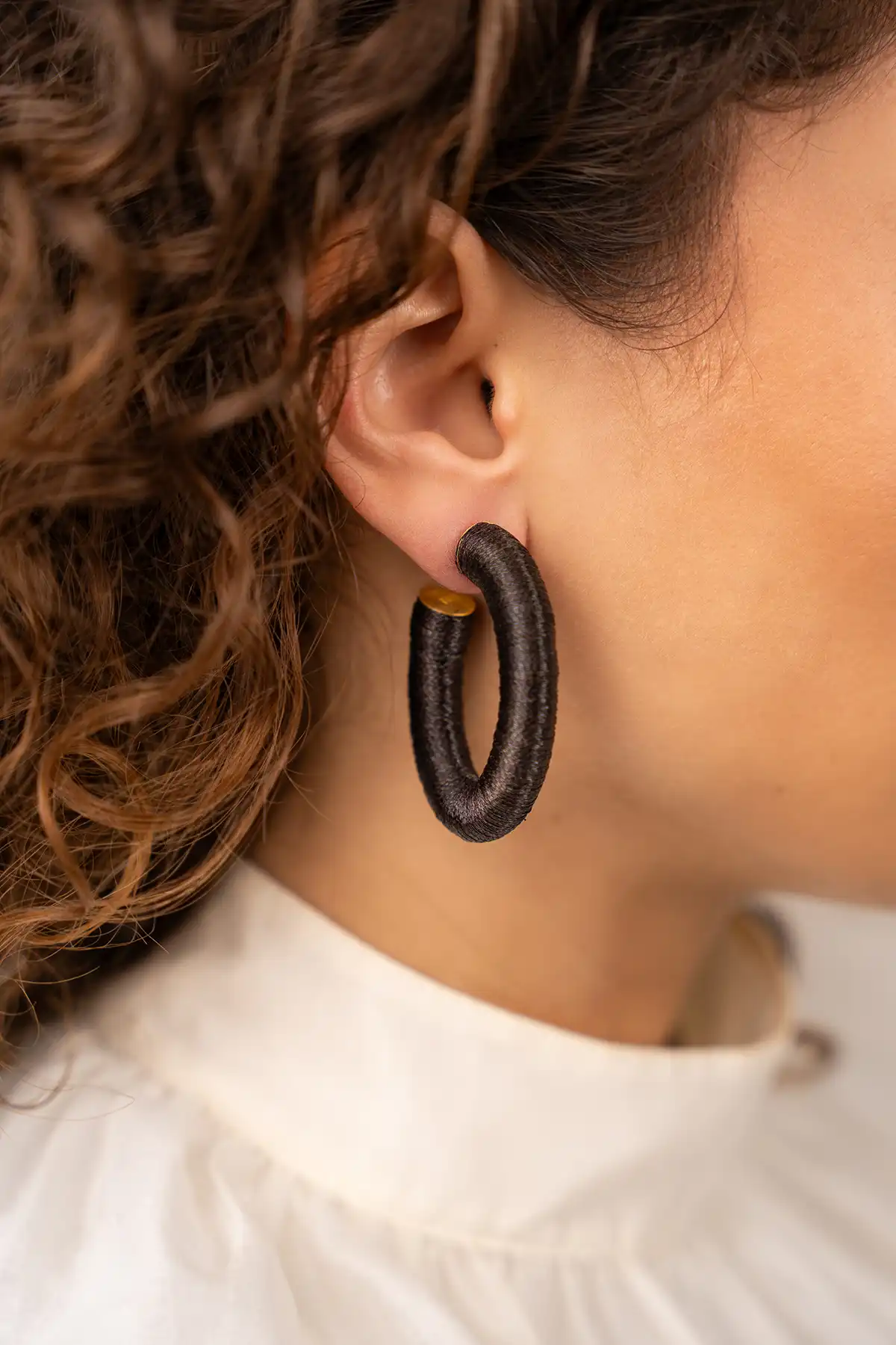 Lott. Gioielli Bruine Oorbellen Amara Creool Ovaal L