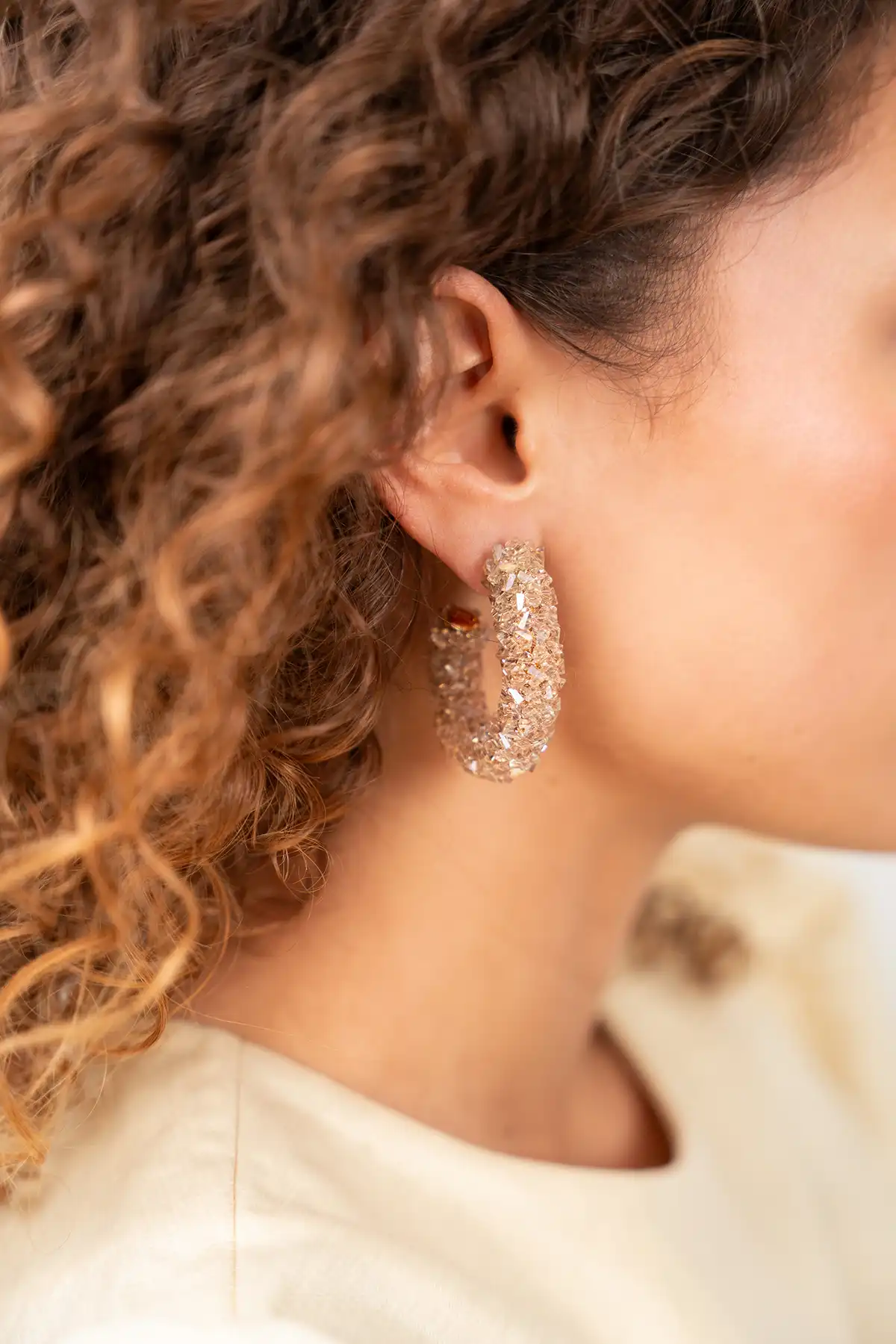 Lott. Gioielli Crystal Nude Oorbellen Pascalle Creole Raw