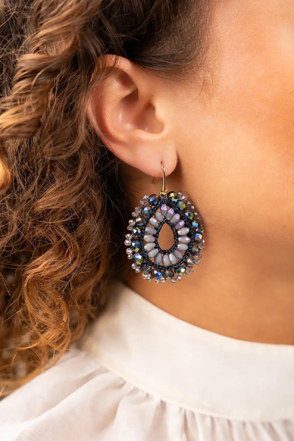 Lott. Gioielli Frosty Blauwgrijze Oorbellen Vos Open Drop S Irregular Stones