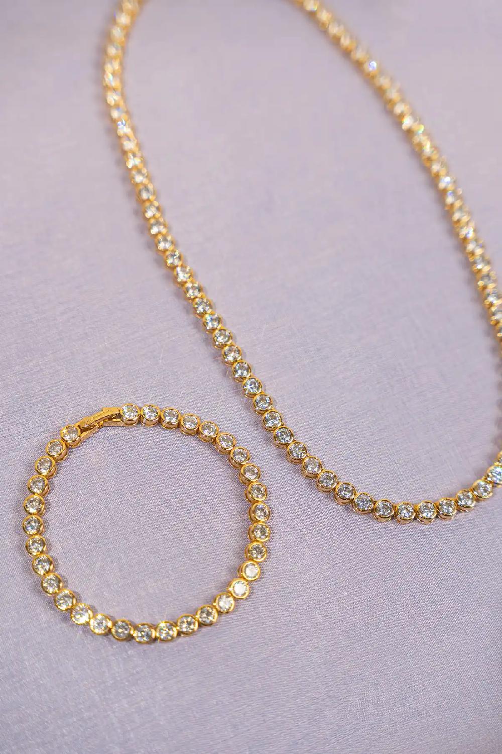 Lott. Gioielli Goudkleurige Ketting Framed Round Crystals