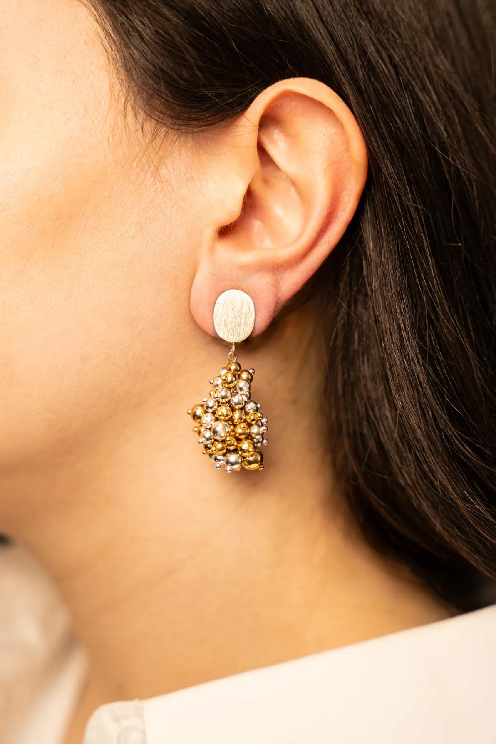 Lott. Gioielli Goudkleurige Oorbellen Amy Irregular Double Stones Cone S Clip