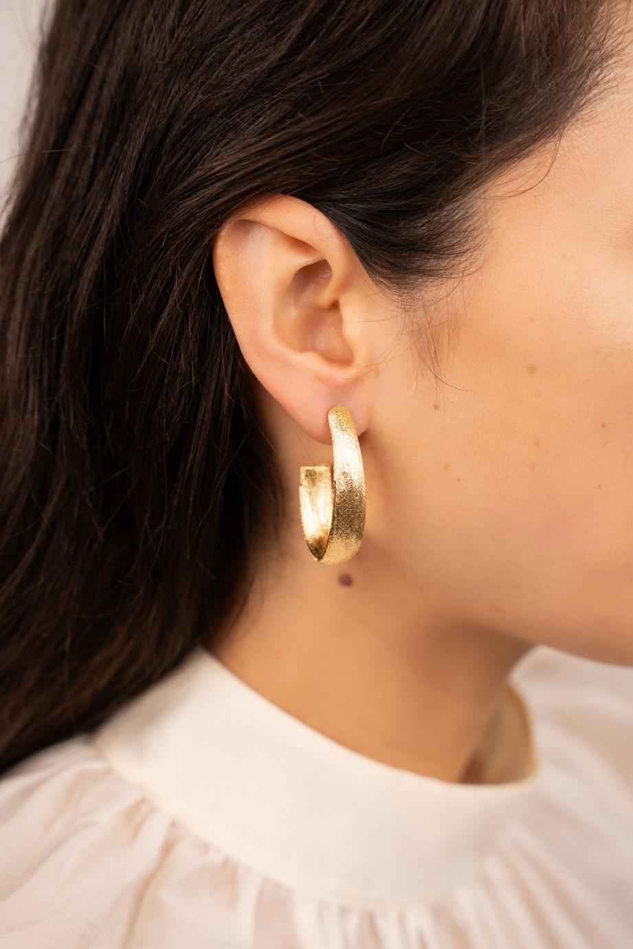 Lott. Gioielli Goudkleurige Oorbellen Ovaal Creool Deluxe M