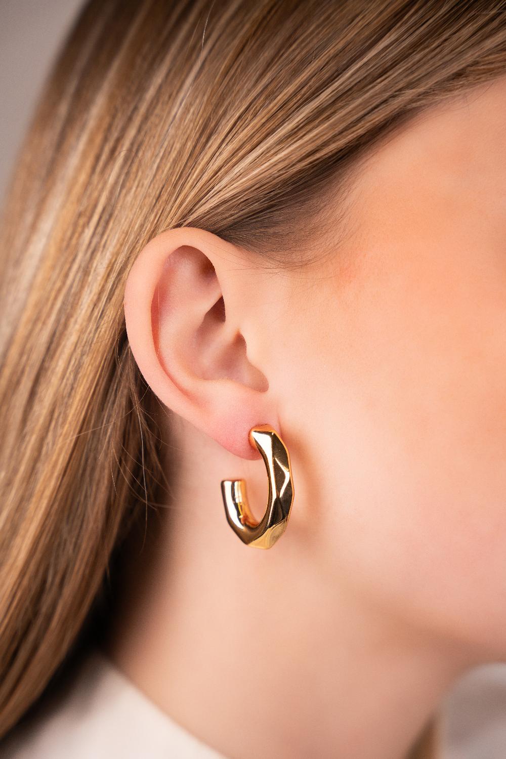 Lott. Gioielli Goudkleurige Oorbellen Ovaal Creool Faceted Vintage S