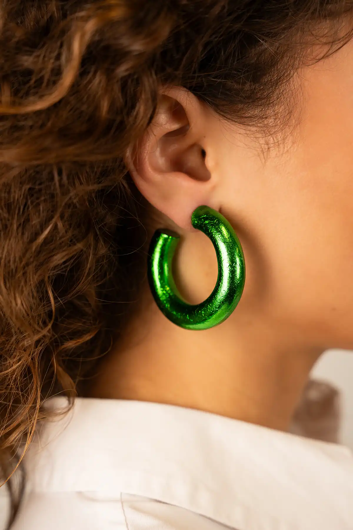 Lott. Gioielli Houten Oorbellen Wiep Creool L Metallic Groen