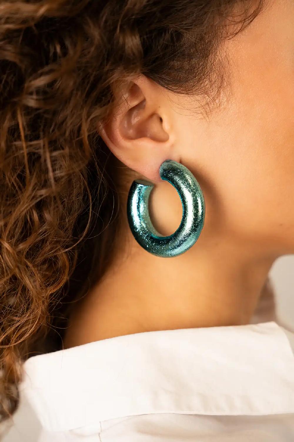 Lott. Gioielli Houten Oorbellen Wiep Creool L Metallic Licht Blauw