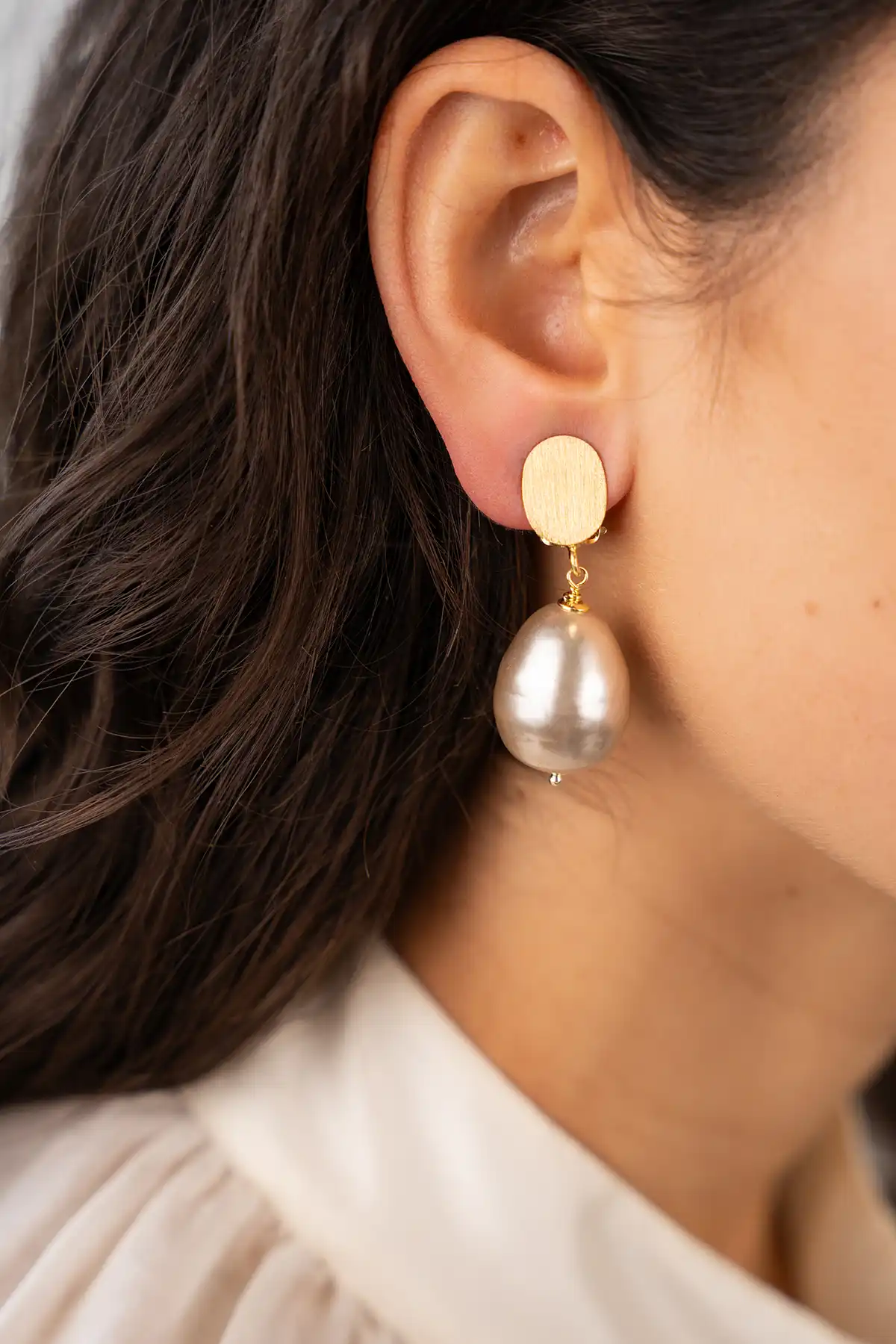 Lott. Gioielli Lichtgrijze Parel Oorbellen Mother Earth Iris L