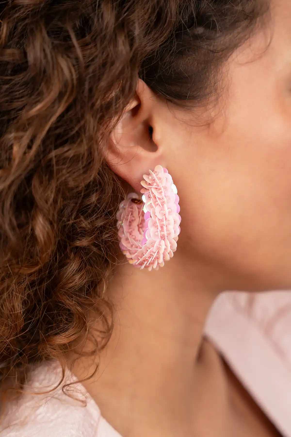 Lott. Gioielli Light Pink Oorbellen Eva Sequin Oval Creole L