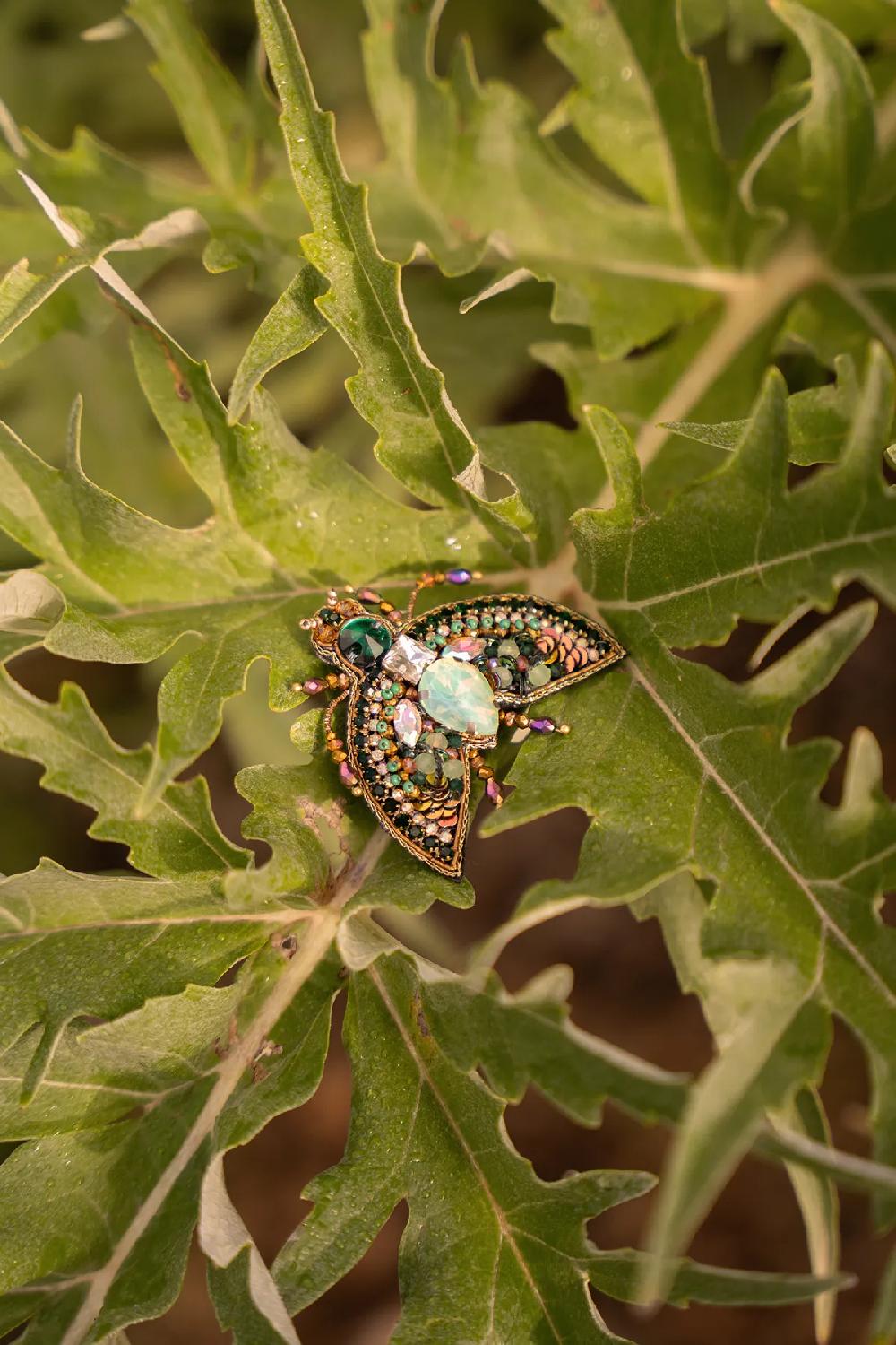 Lott. Gioielli Broche The Wisdom Stone