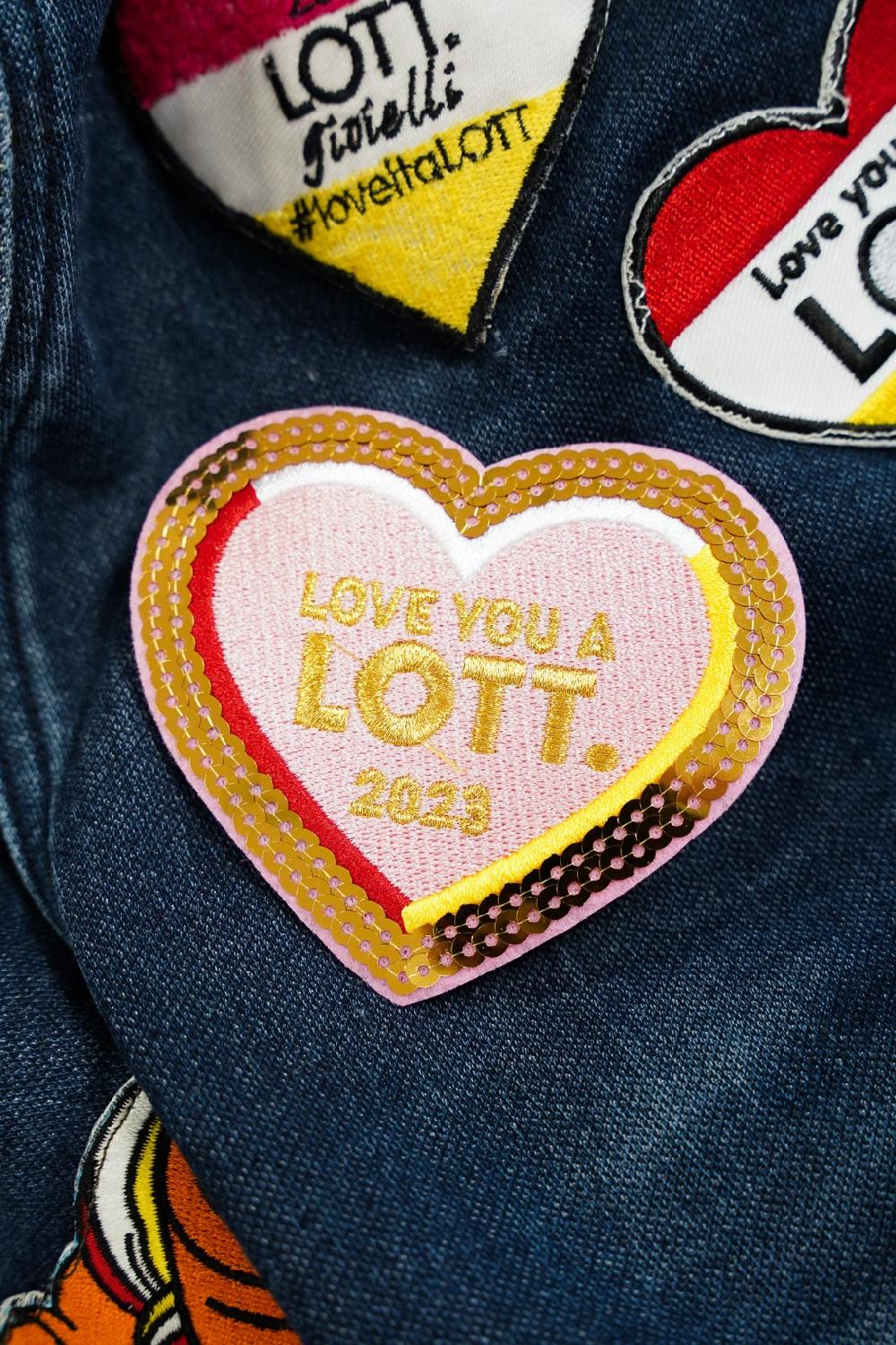 Lott. Gioielli LOTT. Oeteldonk Carnaval Embleem 2023