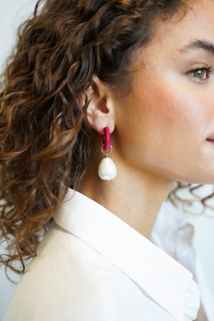 Lott. Gioielli Rode Oorbellen Gaia Creool XS Parel