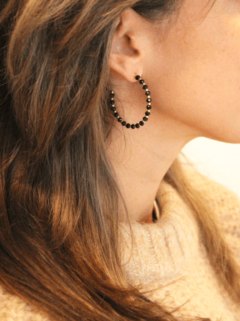 Lott. Gioielli Zwarte Oorbellen Hoop Glass Stones