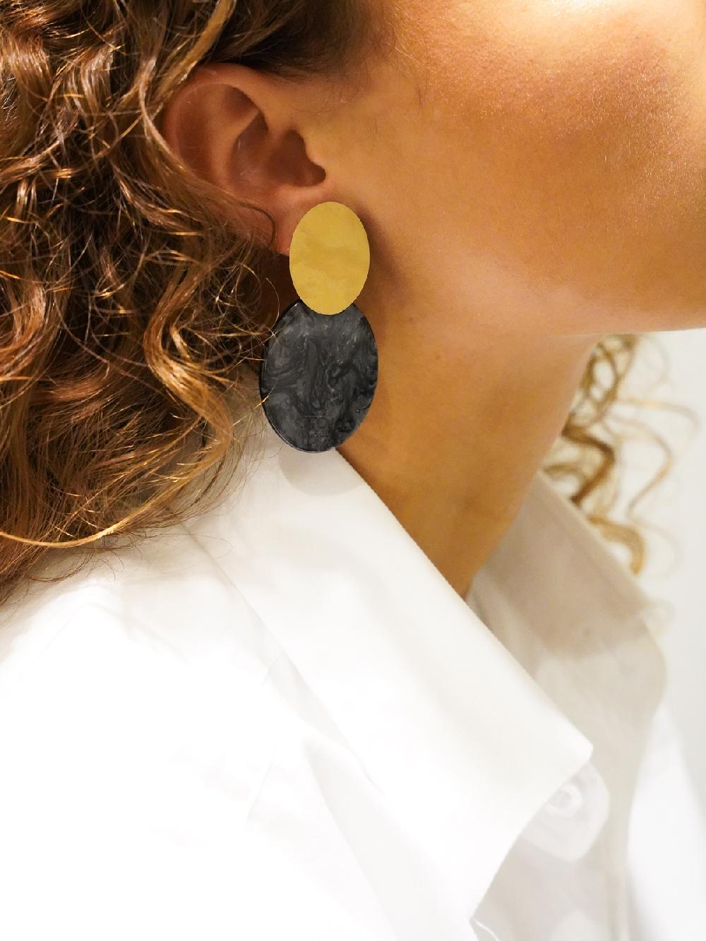 Lott. Gioielli Marble Zwarte Oorbellen Celia Ovaal S