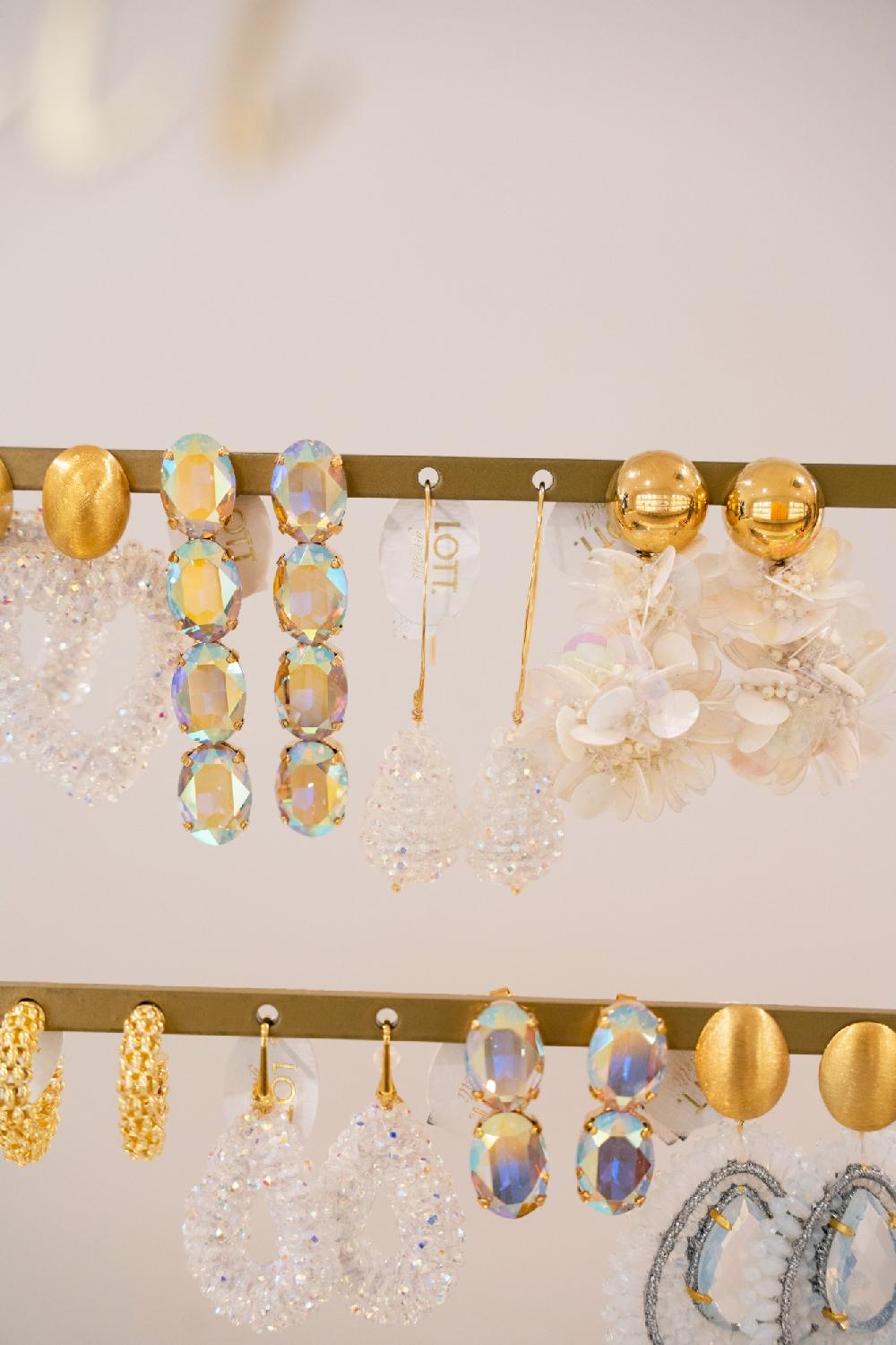 Lott. Gioielli Maudi Oorbellen Ovaal Waterval Vier Stenen S Holo