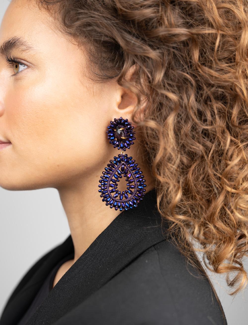 Lott. Gioielli Metallic Paarse Oorbellen Dubbele Druppel