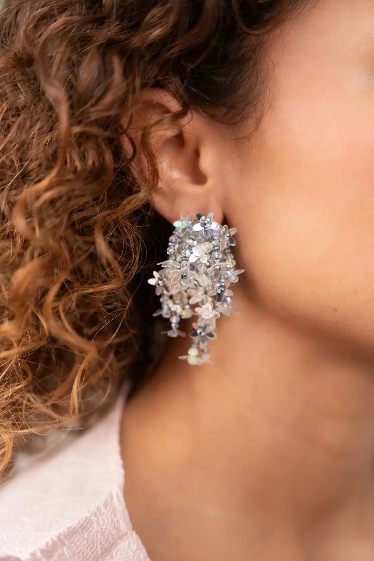 Lott. Gioielli Metallic Silver Oorbellen Lilly Flower Strings M